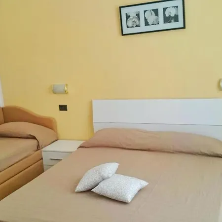 アパートホテル Altea リッチョーネ