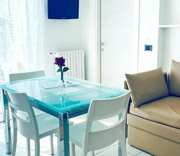 Ξενοδοχείο με διαμερίσματα Altea 4*